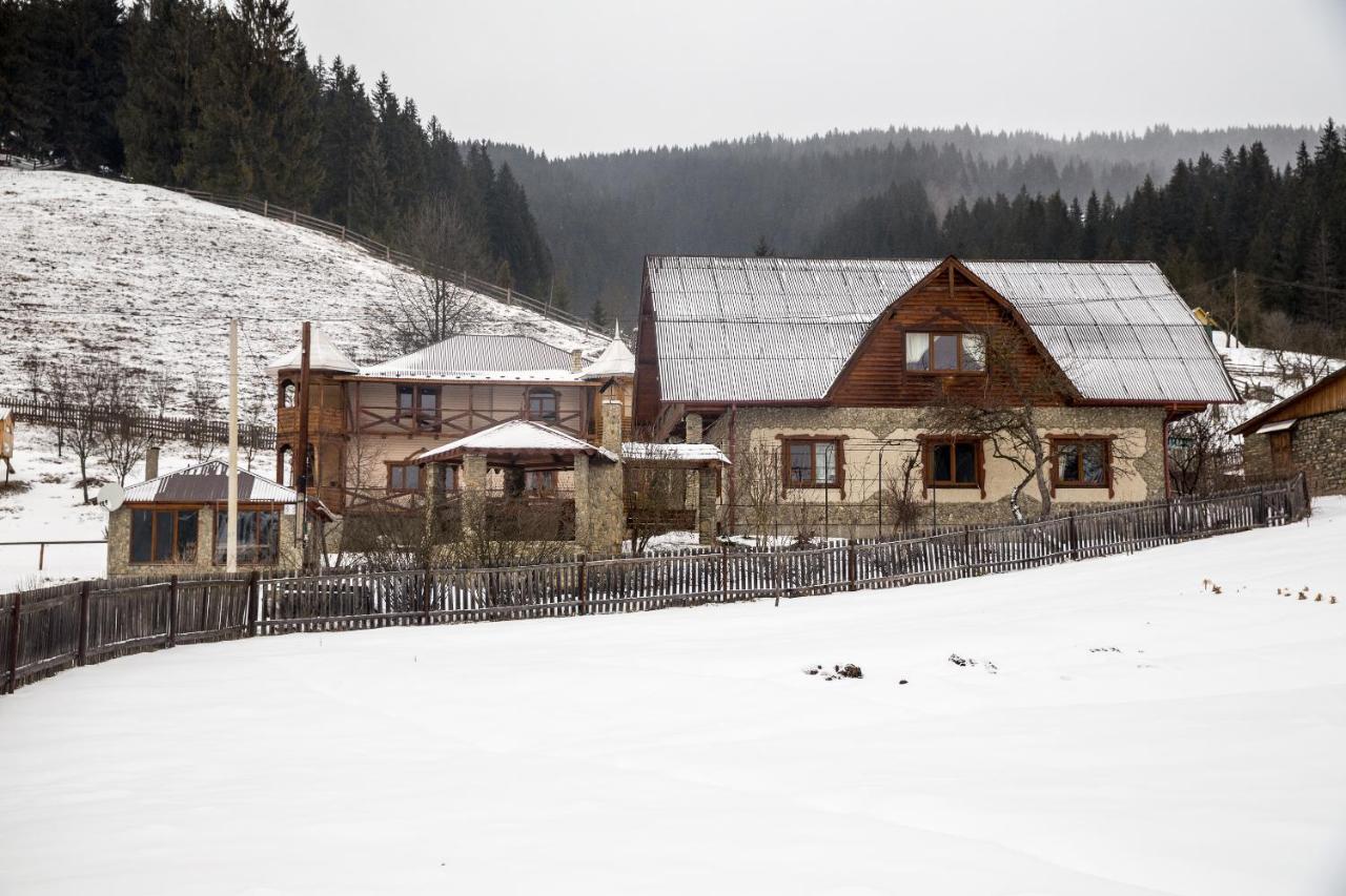 Sadyba Lileya Verkhovyna Buitenkant foto