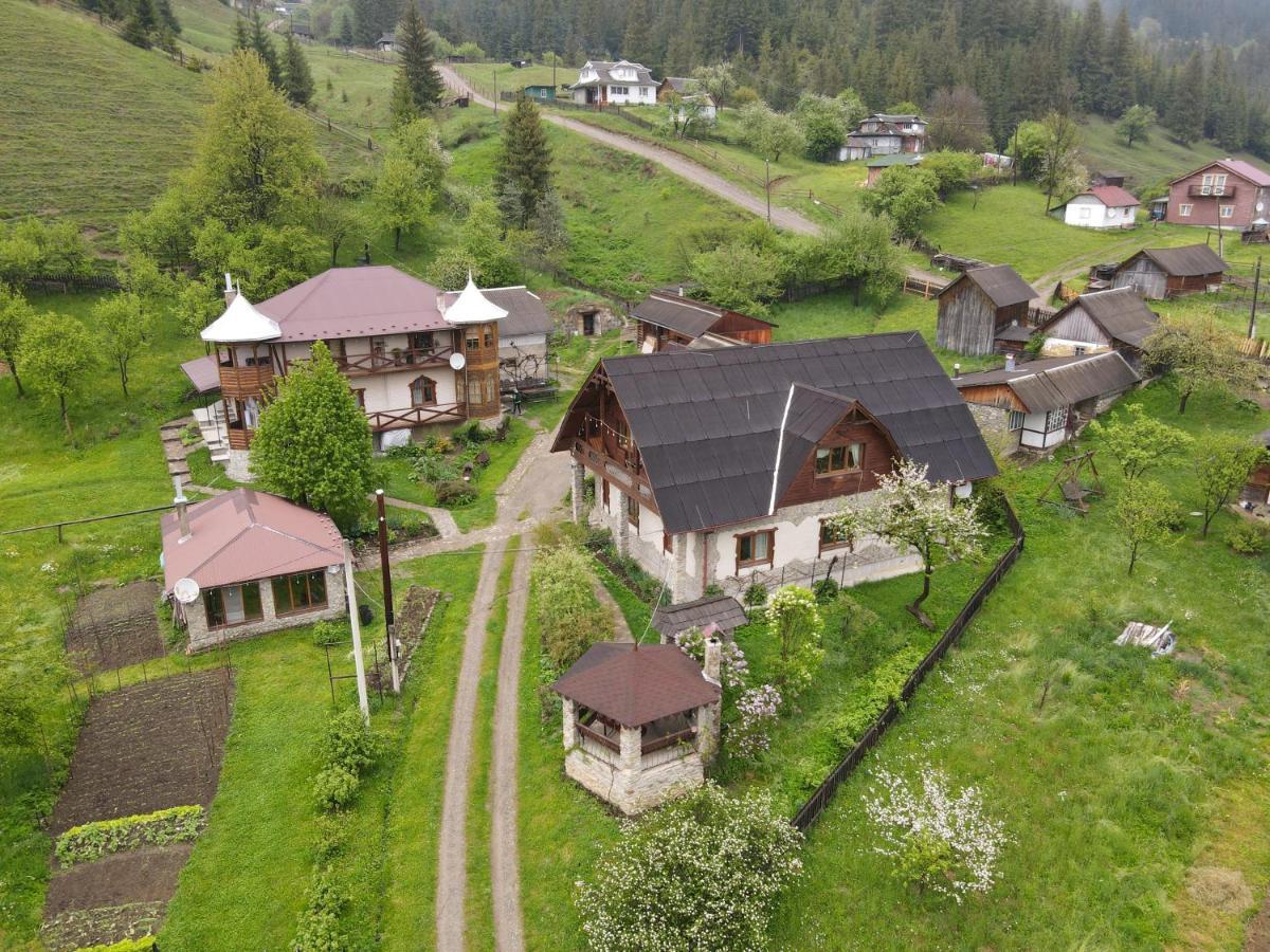 Sadyba Lileya Verkhovyna Buitenkant foto